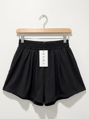 BURU Black Flowy Everyday Pull On Elastic-Waist High Waist Short Shorts 2” NWT